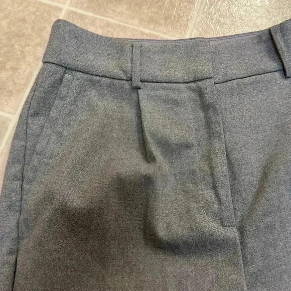 Express - Picture 2 of 5